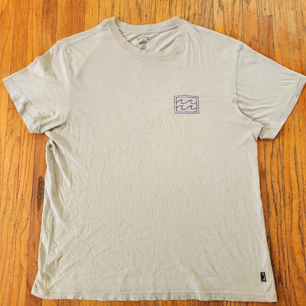 Billabong Men's Cream and Pink T-shirt